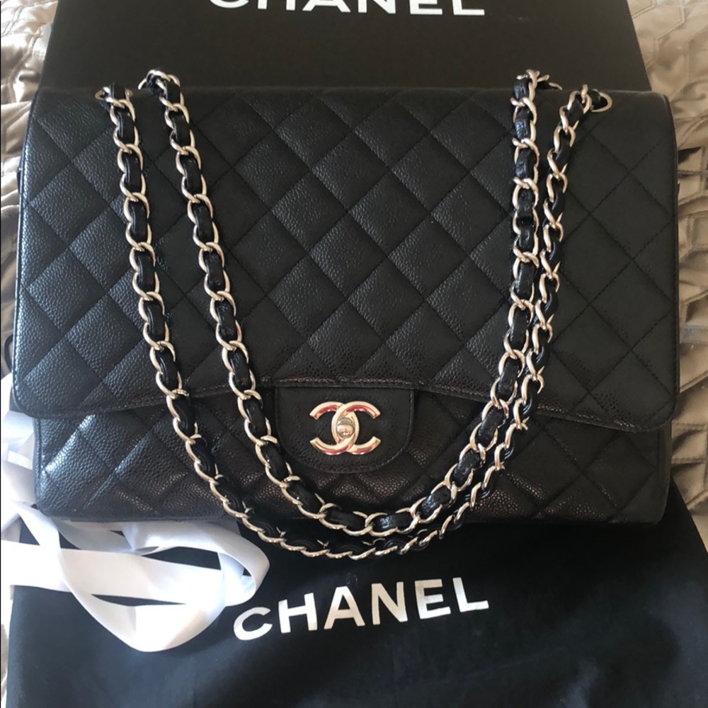 CHANEL Maxi Classic Handbag